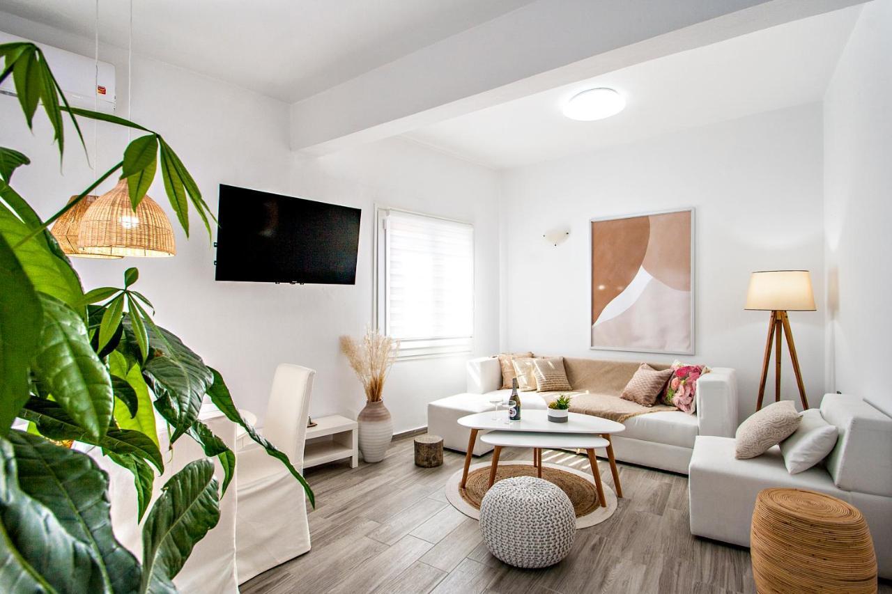 Capolavoro, Boutique Apartment With Unique Rooftop Skiathos by Eksteriør billede